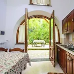 Apartament 3 *