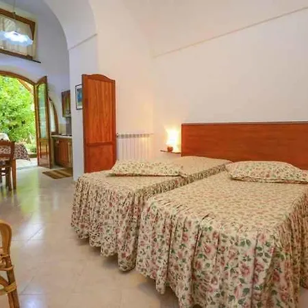 Appartamento 3 *